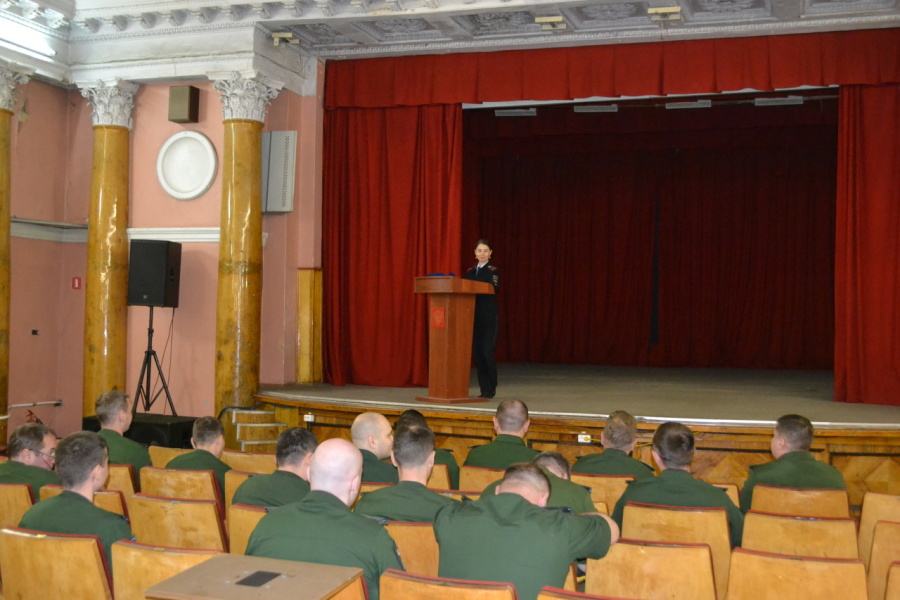 Состоялась встреча сотрудников Госавтоинспекции Петроградского района г. СПБ с военнослужащими, с целью пропаганды безопасности дорожного движения