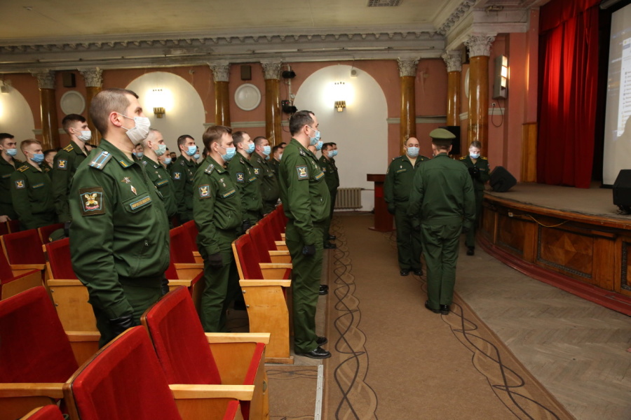 Встреча сотрудников Госавтоинспекции Петроградского района г. СПБ с военнослужащими и лицами гражданского персонала академии