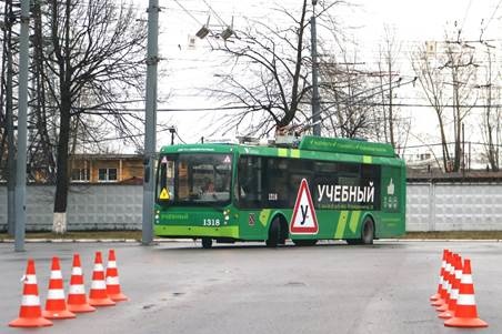23 июня учебный троллейбус Горэлектротранса приедет в Брусницынна Молодежный карьерный форум