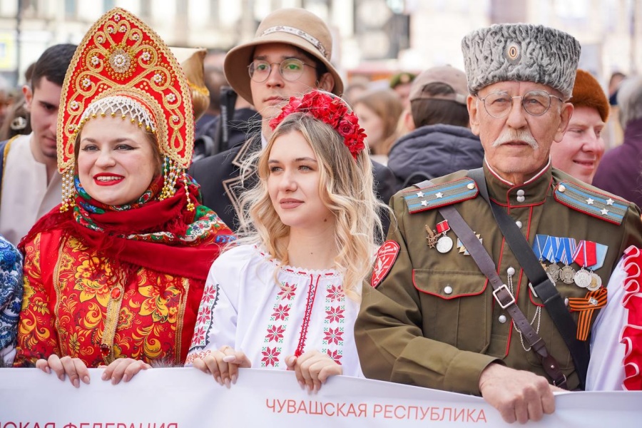 Время героев и побед